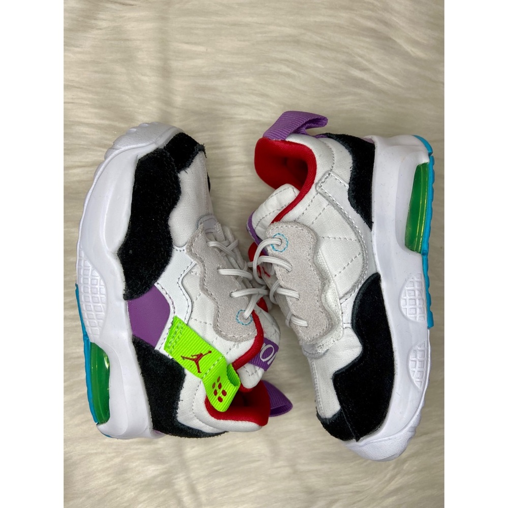 NEW JORDAN MA2 (TD) SIZE 6C